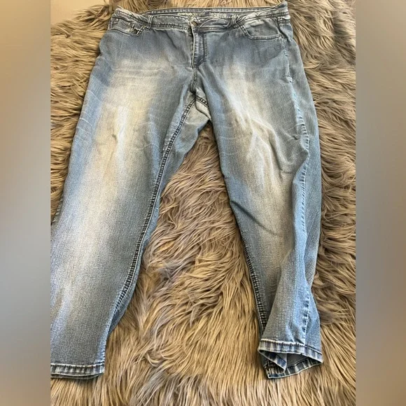 Avenue denim legging♥️ - Picture 2 of 4